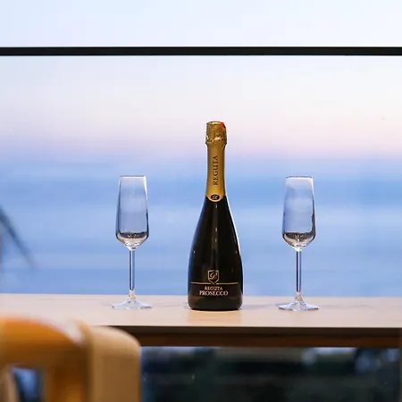 Aurum Apartment *