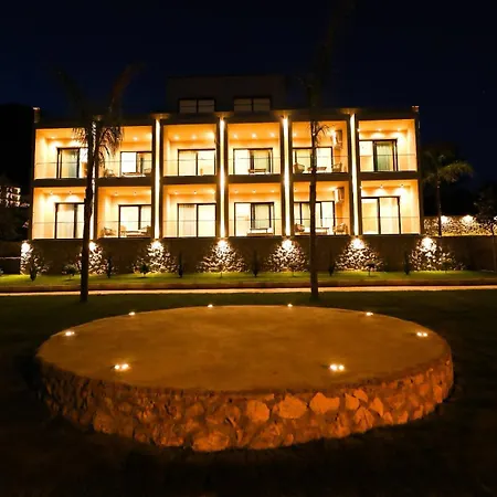 Aurum Apartment
